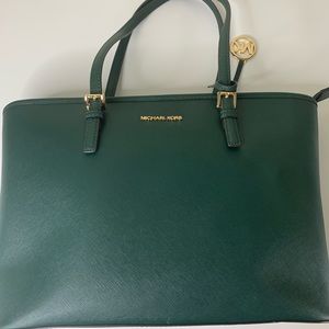 Michael Kors Jet Bag